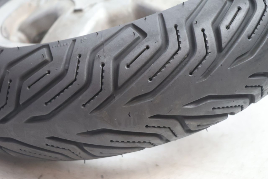 photo de REAR RIM AND TIRE PIAGGIO X8 STREET 125 (2006 - 2007) - Used quality zoom