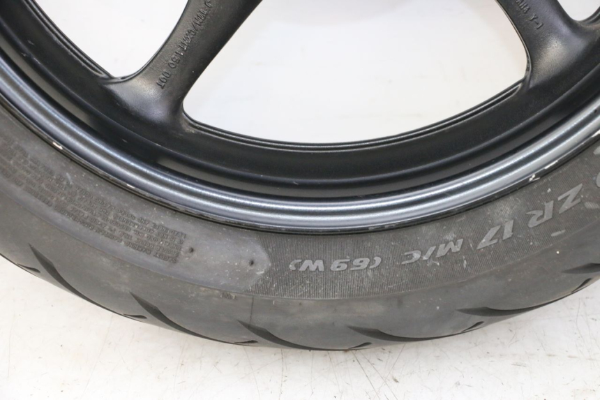 photo de REAR RIM AND TIRE YAMAHA XJ6 ABS 600 (2008 - 2016) - Surface and material condition