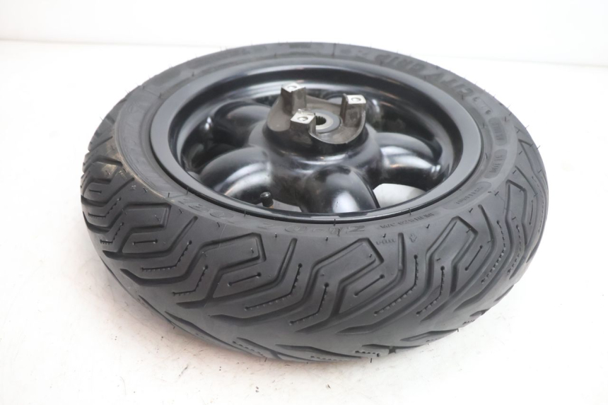 photo de REAR RIM AND TIRE YAMAHA YP MAJESTY 125 (2002 - 2006) - Product overview