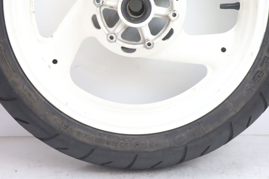 photo de REAR RIM AND TIRE YAMAHA YZF R GENESIS 750 (1993 - 1998) - Zoom on usage condition