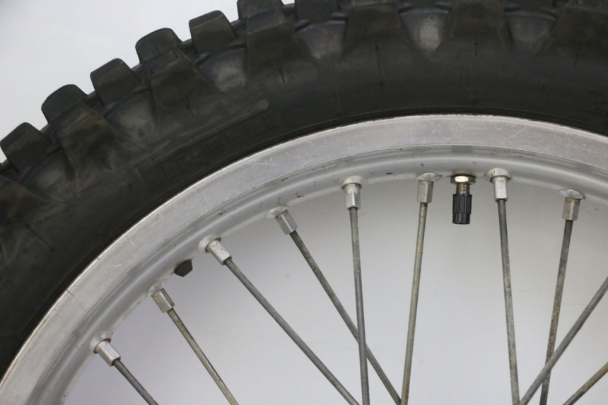 photo de REAR RIM AND TIRE YAMAHA YZF YZ-F 450 (2014 - 2016) - Zoom on usage condition