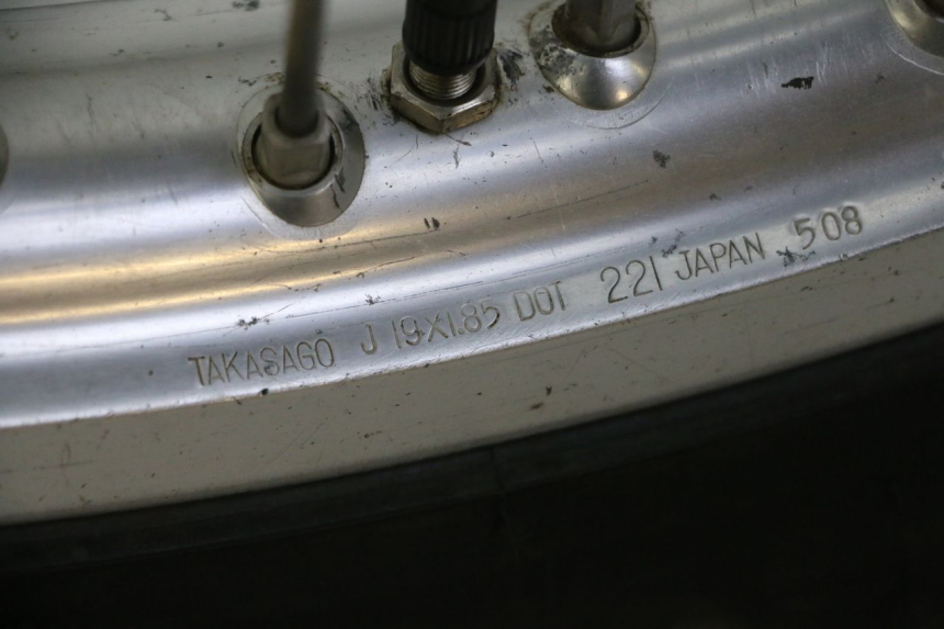 photo de REAR RIM AND TIRE YAMAHA YZF YZ-F 450 (2014 - 2016) - Technical close-up