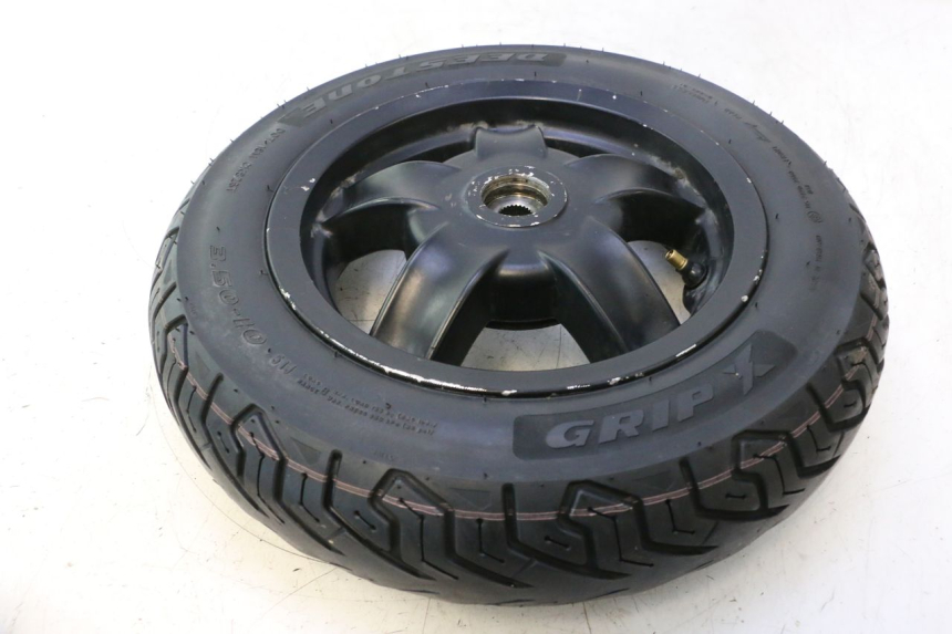 photo de REAR RIM AND TIRE PIAGGIO ZIP 4T 50 (2018 - 2020) - Checked used part