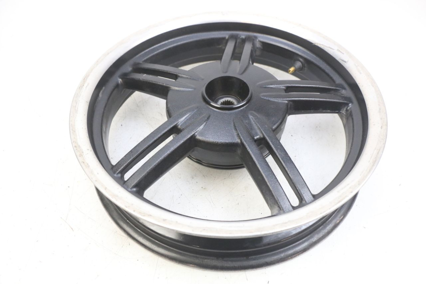 photo de REAR WHEEL RIM KYMCO AGILITY 16+ 4T 50 (2018 - 2023) - Checked used part