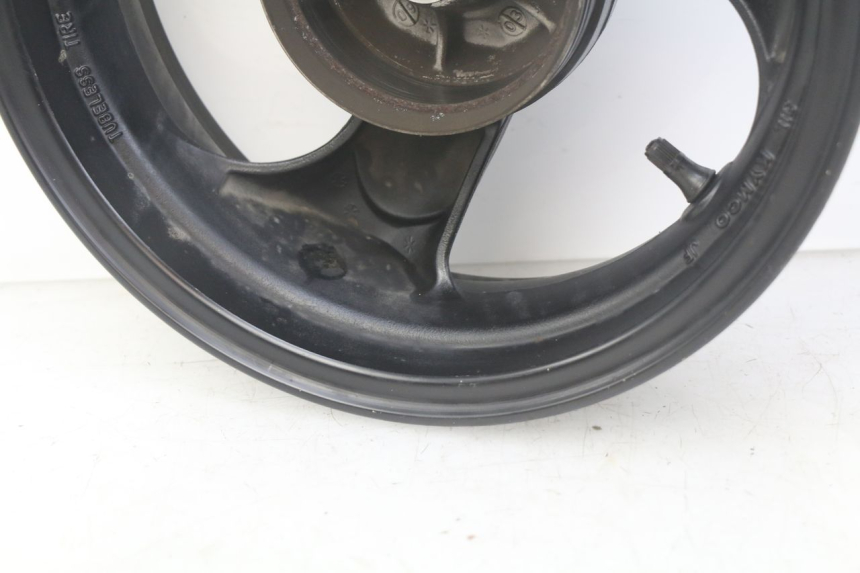 photo de REAR WHEEL RIM KYMCO AGILITY 4T 50 (2018 - 2022) - Alternative perspective