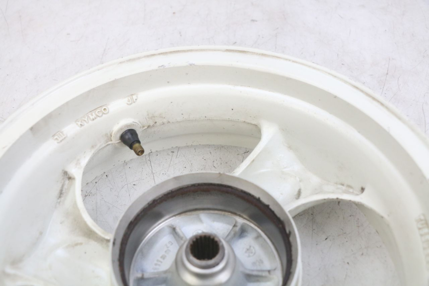 photo de REAR WHEEL KYMCO AGILITY 4T 50 (2005 - 2018) - Additional view of the item