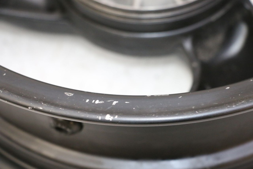 photo de REAR WHEEL KYMCO AGILITY 4T 50 (2005 - 2018) - Component zoom