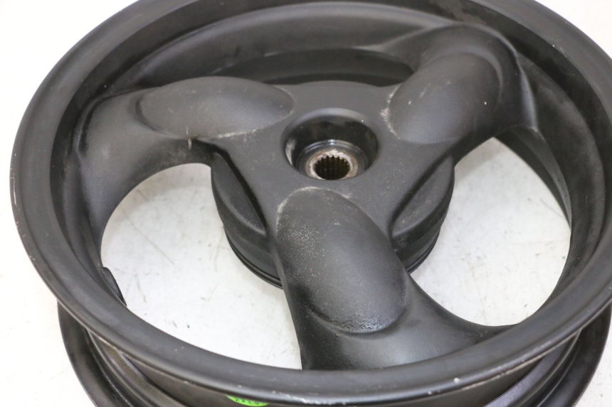 photo de REAR WHEEL KYMCO AGILITY 4T 50 (2005 - 2018) - Surface and material condition