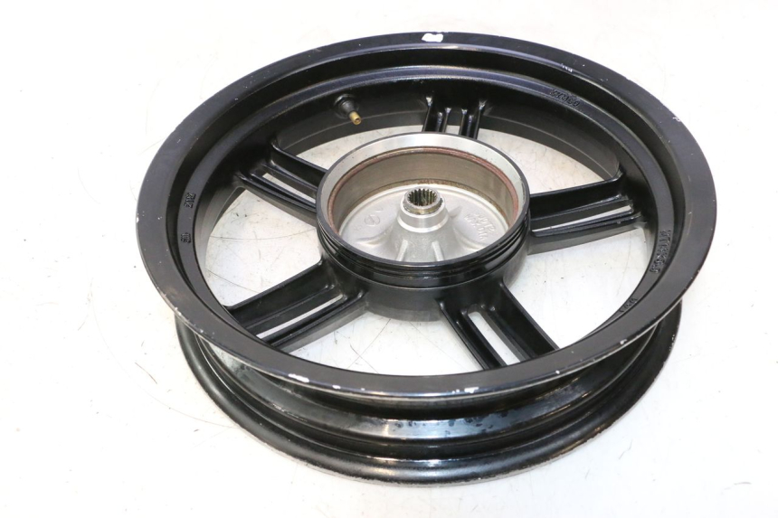 photo de REAR WHEEL RIM KYMCO AGILITY CITY 2T 50 (2008 - 2016) - Zoom on usage condition