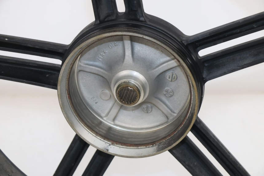 photo de REAR RIM KYMCO AGILITY CITY 50 (2008 - 2016) - Fixing points details