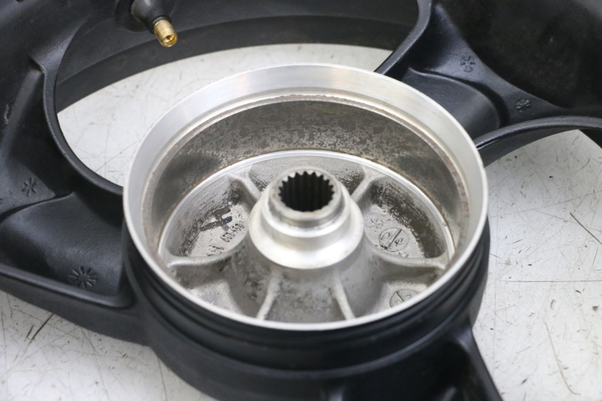 photo de REAR RIM KYMCO AGILITY FR 2T 50 (2012 - 2017) - Component zoom