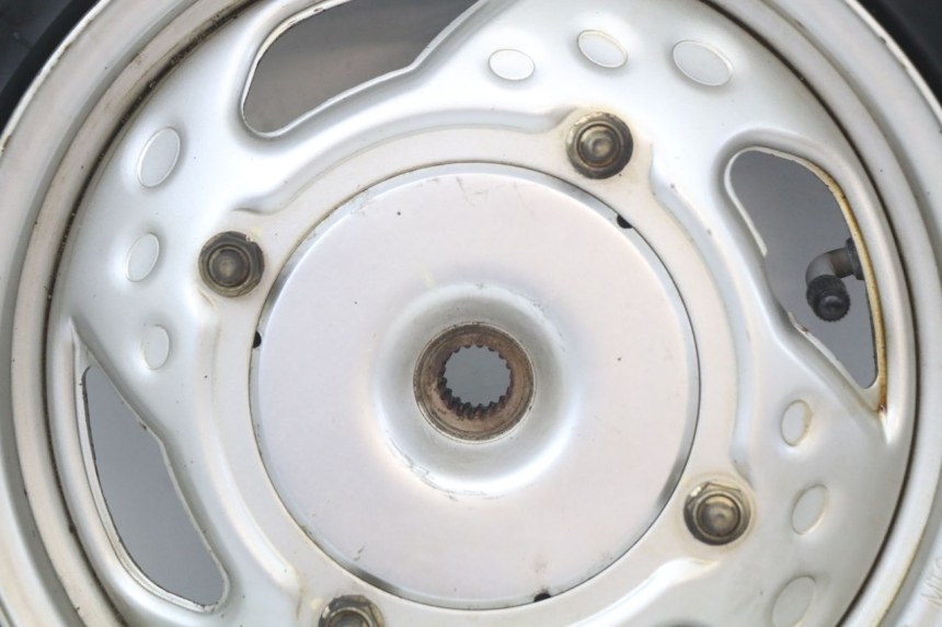 photo de REAR RIM KYMCO AGILITY PREMIUM 50 (2007 - 2010) - Alternative perspective