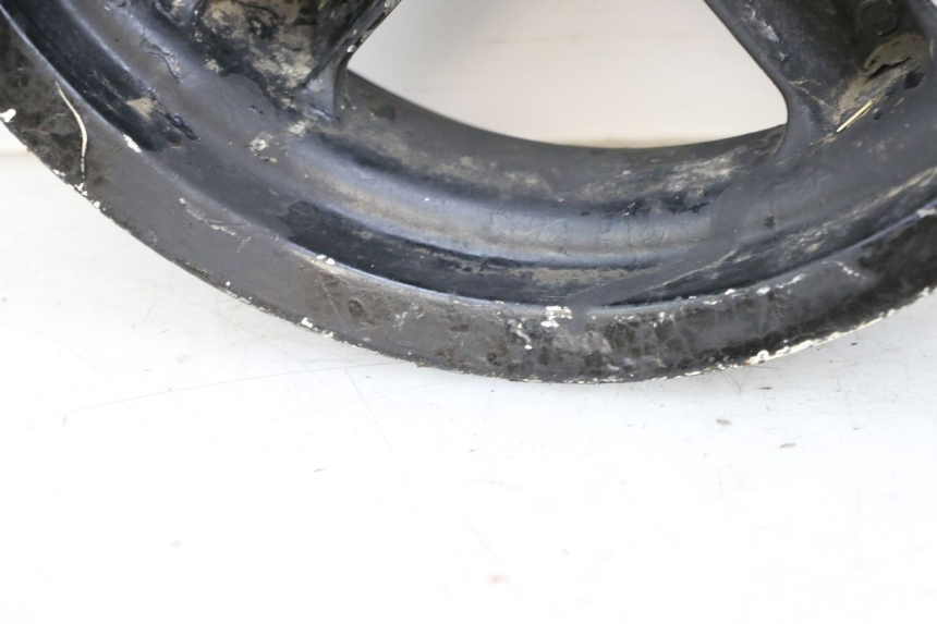 photo de REAR WHEEL RIM MBK BOOSTER SPIRIT 50 (2004 - 2017) - Zoom on usage condition
