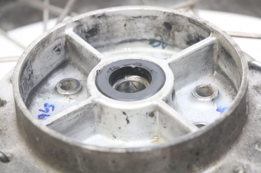 photo de REAR WHEEL RIM ROYAL ENFIELD BULLET CLASSIC 500 (2017 - 2020) - Fixing points details