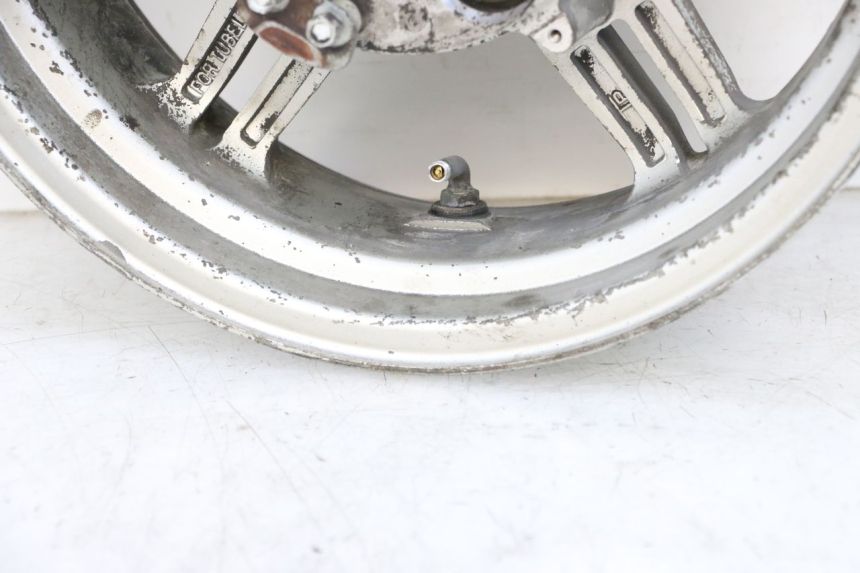 photo de REAR RIM SUZUKI BURGMAN EXECUTIVE ABS 650 (2006 - 2012) - Fixing points details