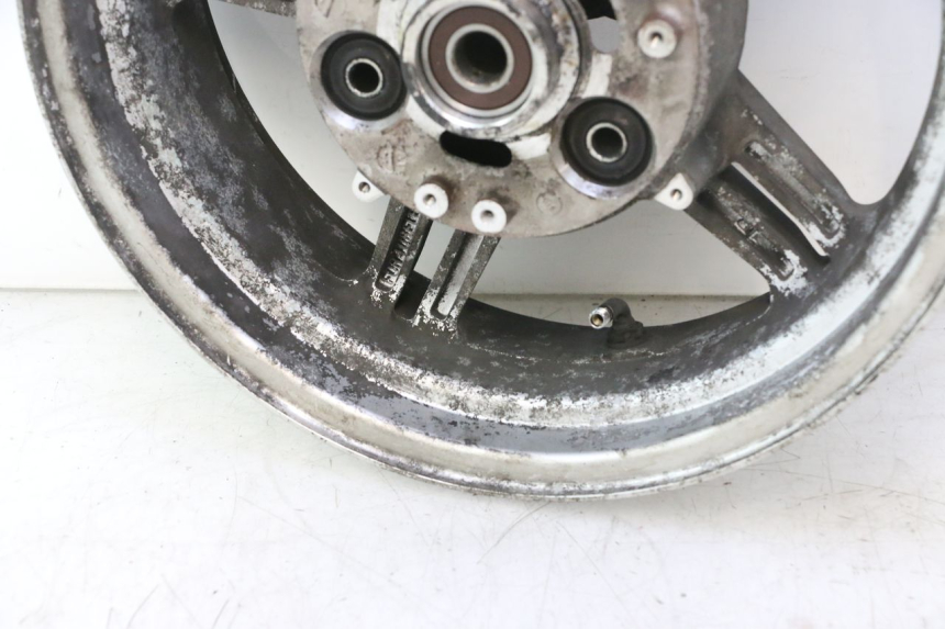 photo de REAR RIM SUZUKI BURGMAN EXECUTIVE ABS 650 (2006 - 2012) - Surface and material condition