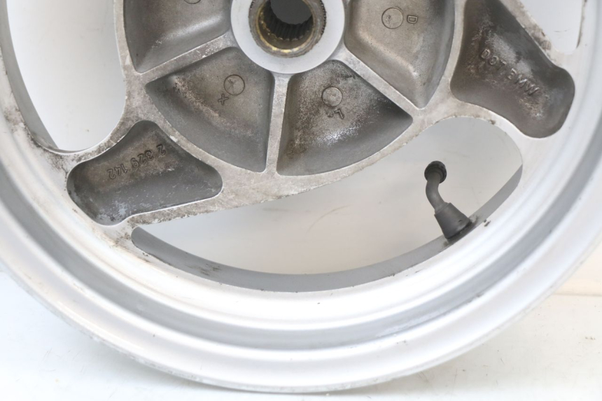 photo de REAR WHEEL RIM BMW C1 125 (2000 - 2003) - Surface and material condition