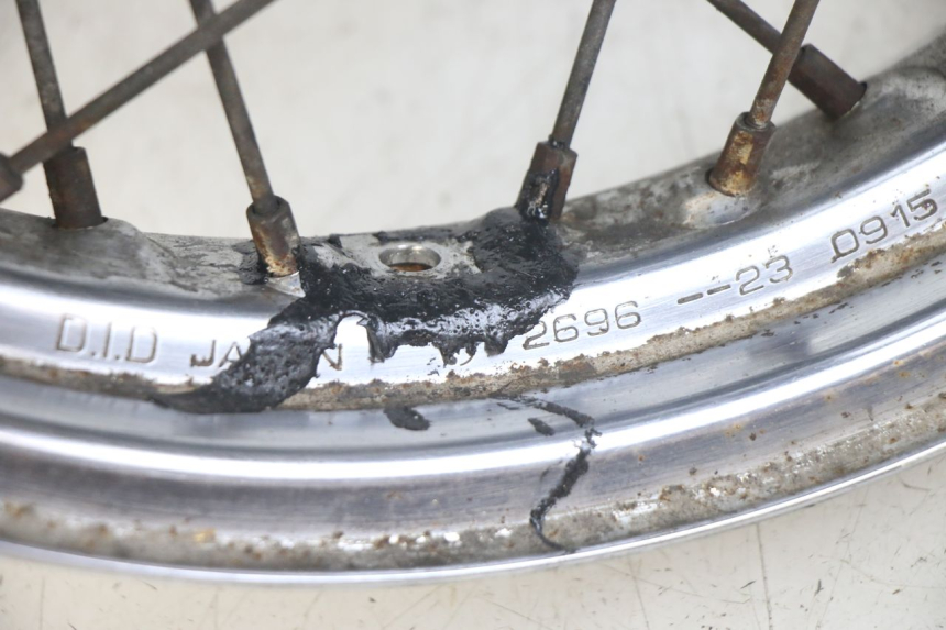 photo de REAR WHEEL RIM HONDA CA REBEL 125 (1995 - 2001) - Alternative perspective