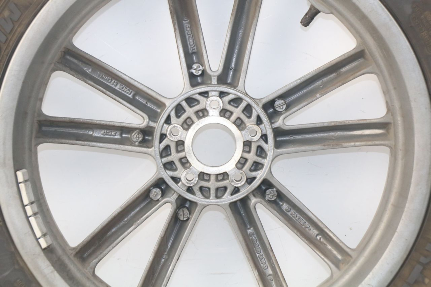 photo de REAR RIM PIAGGIO CARNABY 125 (2007 - 2011) - Additional view of the item