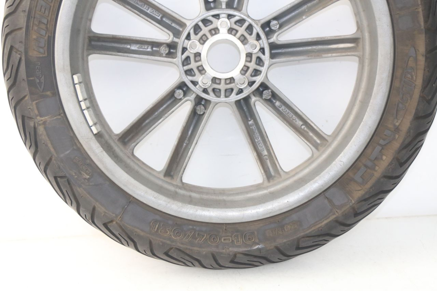 photo de REAR RIM PIAGGIO CARNABY 125 (2007 - 2011) - Markings and original references