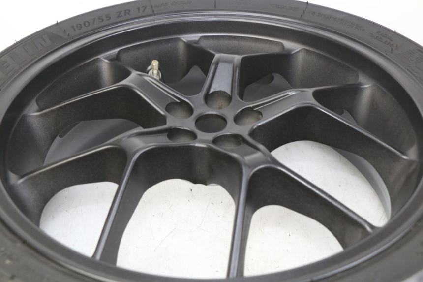 photo de REAR WHEEL RIM HONDA CB R 1000 (2018 - 2023) - Product overview