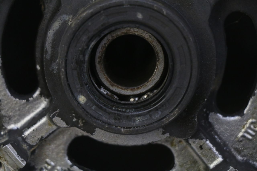 photo de REAR WHEEL RIM HONDA CBF 500 (2004 - 2007) - Component zoom