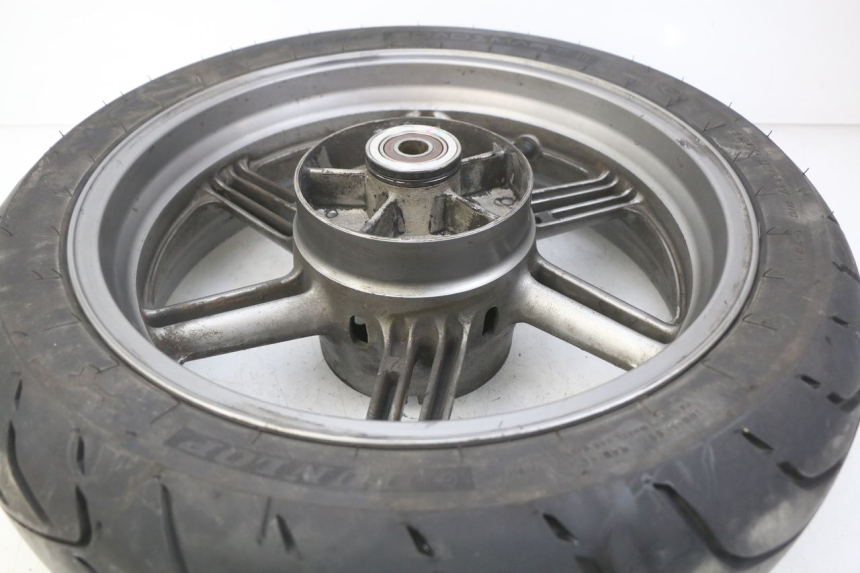 photo de REAR WHEEL RIM HONDA CBF 500 (2004 - 2007) - Alternative perspective