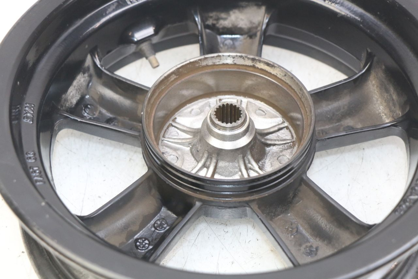 photo de REAR WHEEL RIM SYM CROX 4T 50 (2016 - 2023) - Surface and material condition