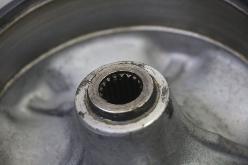 photo de REAR RIM YAMAHA CYGNUS X INJECTION 125 (2007 - 2013) - Distinctive features