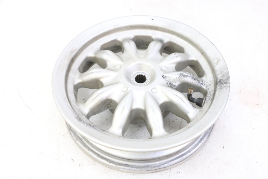 photo de REAR RIM DAELIM BESBI 125 (2007 - 2008) - Detailed visual inspection