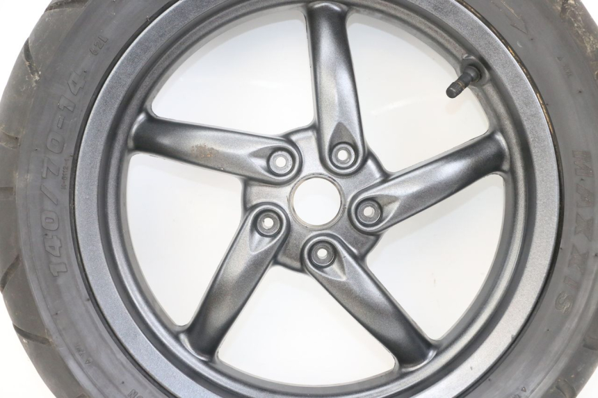 photo de REAR RIM GILERA DNA 50 (2000 - 2007) - Fixing points details