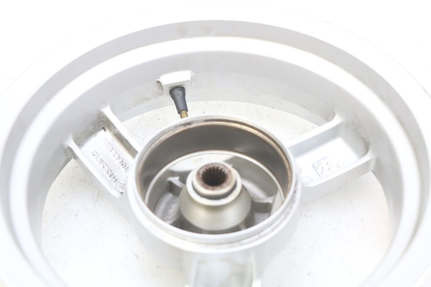 photo de REAR WHEEL RIM PEUGEOT E-VIVACITY 1 (2012 - 2018) - Additional view of the item