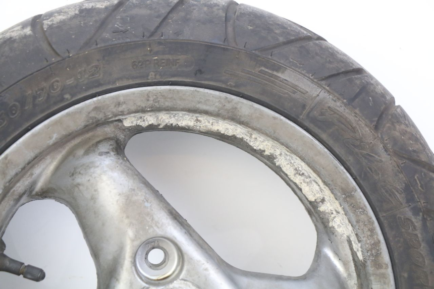 photo de REAR WHEEL RIM PEUGEOT ELYSEO 125 (1999 - 2004) - High-resolution close-up