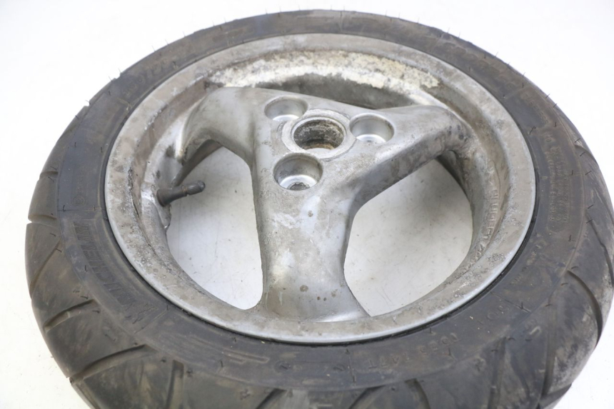 photo de REAR WHEEL RIM PEUGEOT ELYSEO 125 (1999 - 2004) - Fixing points details