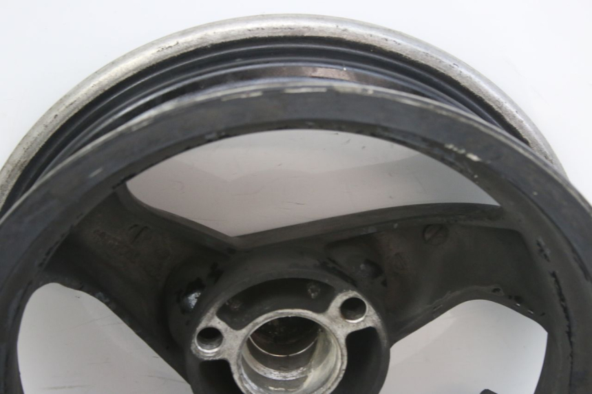 photo de REAR WHEEL RIM PEUGEOT ELYSTAR 50 (2002 - 2014) - Surface and material condition
