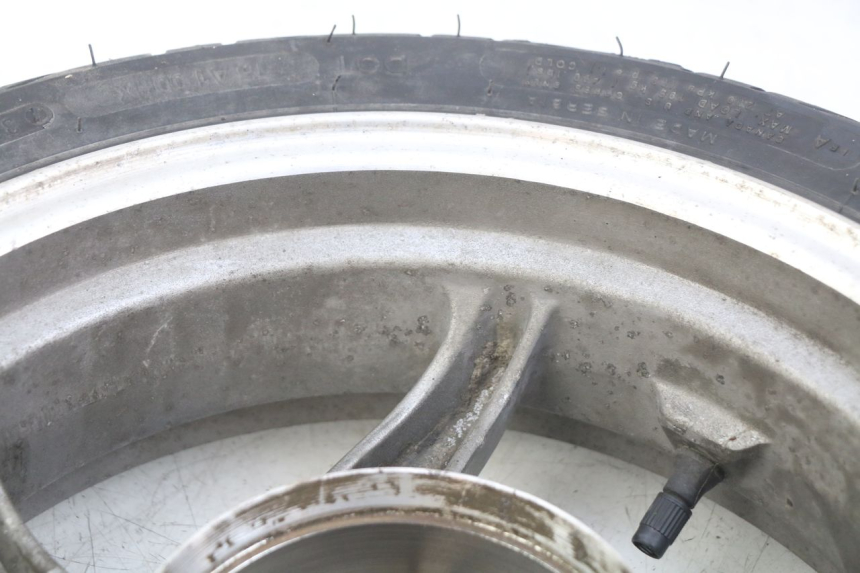 photo de REAR WHEEL RIM SYM FIDDLE 2 50 (2008 - 2013) - Zoom on usage condition