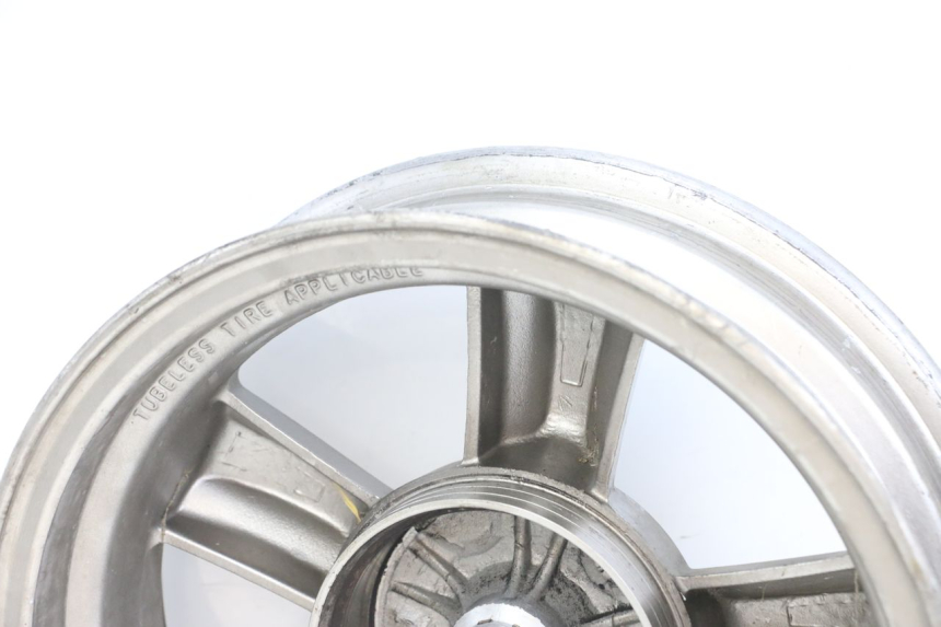 photo de REAR WHEEL SYM FIDDLE 3 III 50 (2014 - 2020) - Technical close-up