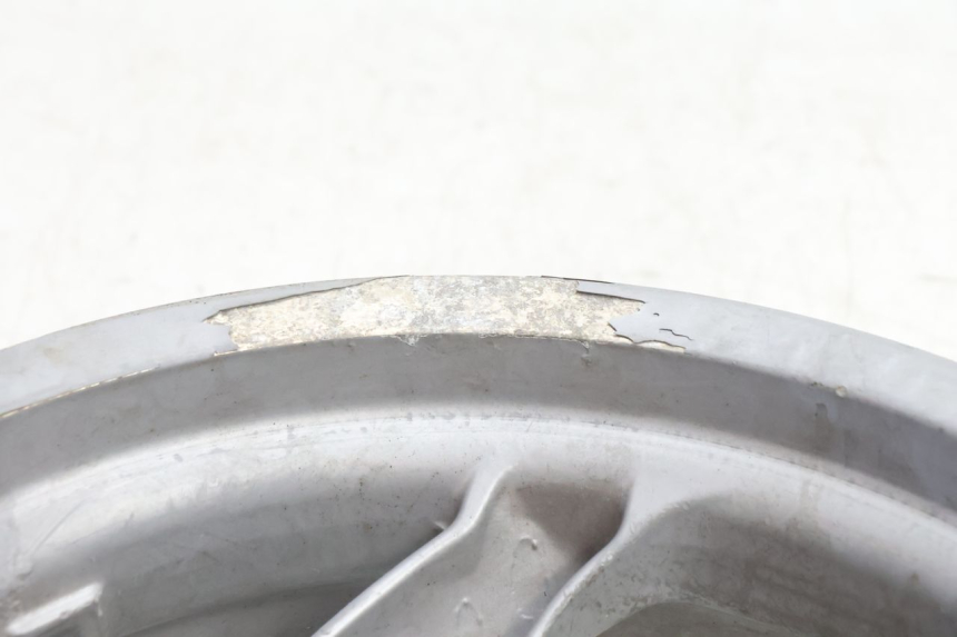 photo de REAR WHEEL PIAGGIO FLY 2T 50 (2004 - 2017) - Detailed visual inspection