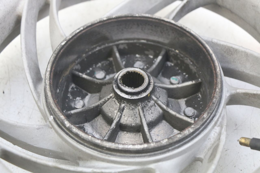 photo de REAR WHEEL RIM PIAGGIO FLY 4T 50 (2013 - 2017) - Markings and original references