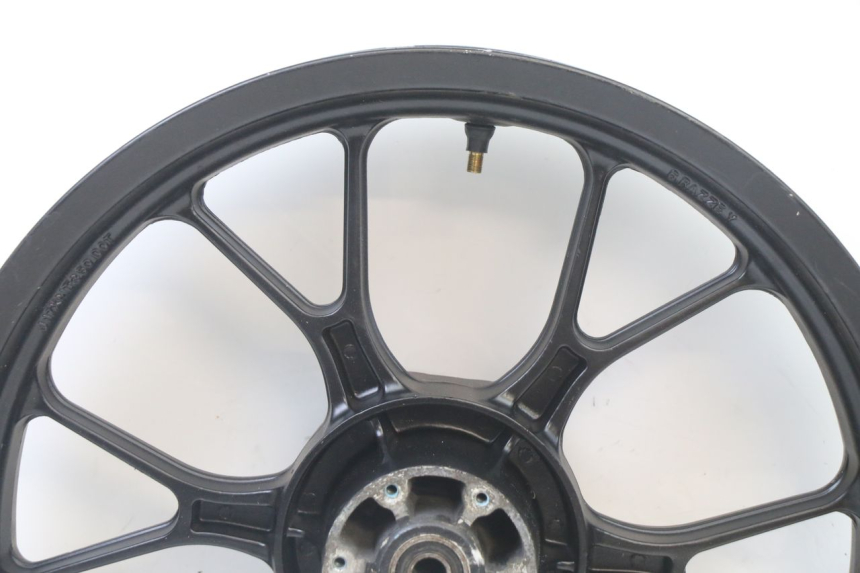 photo de REAR WHEEL RIM DERBI GPR 50 (2004 - 2009) - Zoom on usage condition