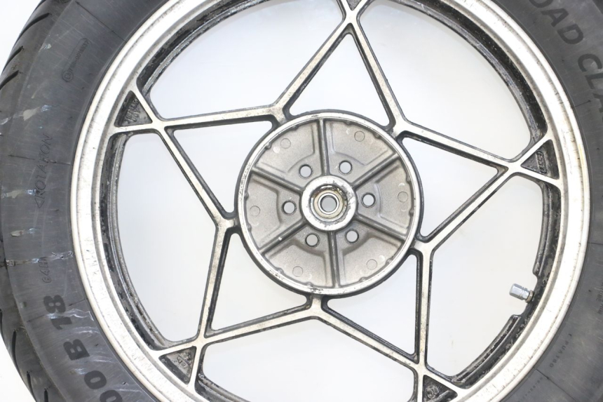 photo de REAR RIM SUZUKI GSX E 250 (1982 - 1983) - Distinctive features