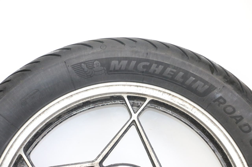 photo de REAR RIM SUZUKI GSX E 250 (1982 - 1983) - High-resolution close-up