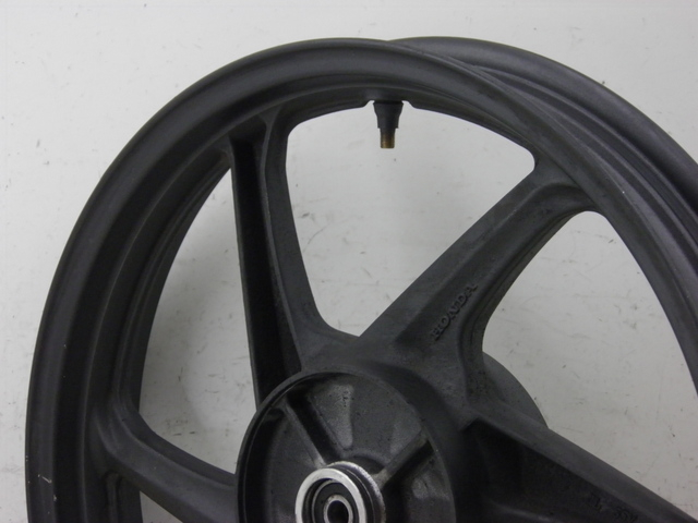 photo de REAR RIM HONDA CBF 125 (2009 - 2015) - Zoom on usage condition