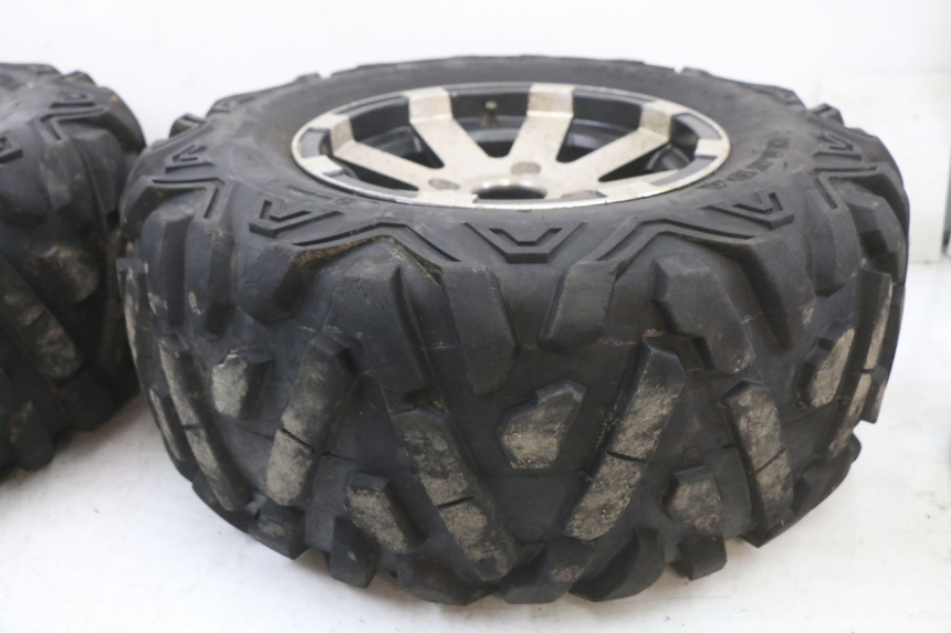 photo de REAR RIM HYTRACK HY S 4X4 410 (2013 - 2016) - Component detail