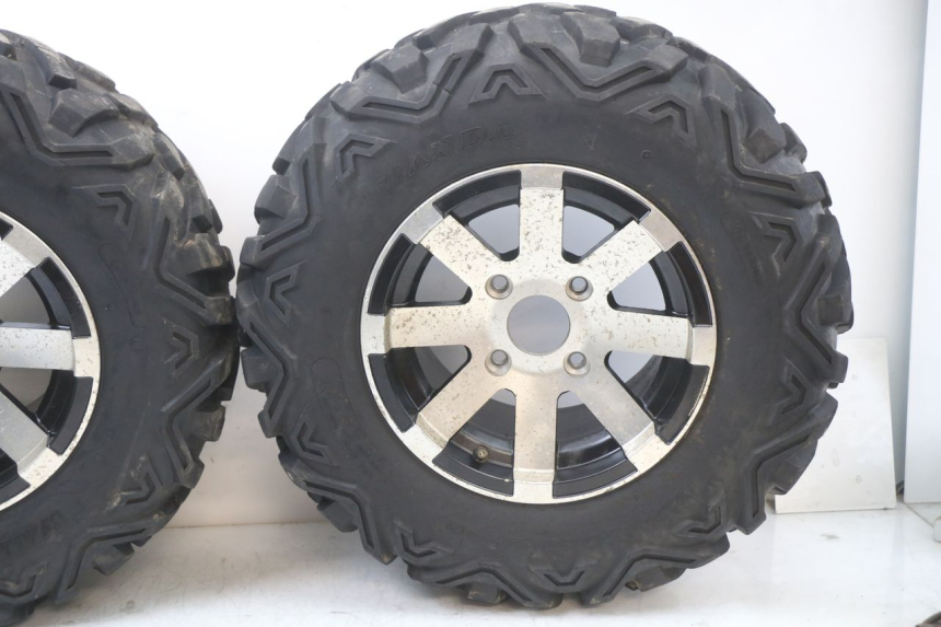 photo de REAR RIM HYTRACK HY S 4X4 410 (2013 - 2016) - Alternative perspective