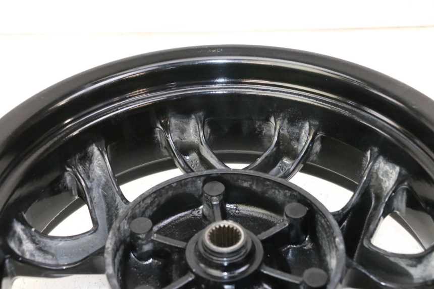 photo de REAR RIM SYM JOYMAX 125 (2010 - 2017) - Distinctive features