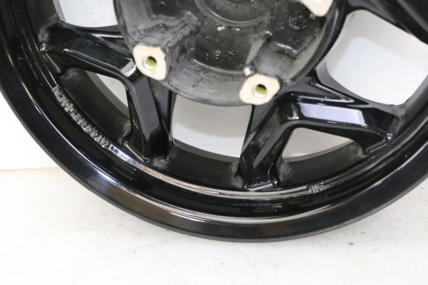 photo de REAR RIM SYM JOYMAX 125 (2010 - 2017) - Surface and material condition