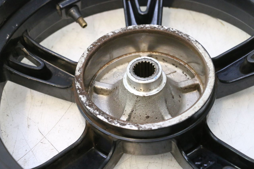 photo de REAR WHEEL RIM PEUGEOT KISBEE 4T 50 (2018 - 2022) - Markings and original references