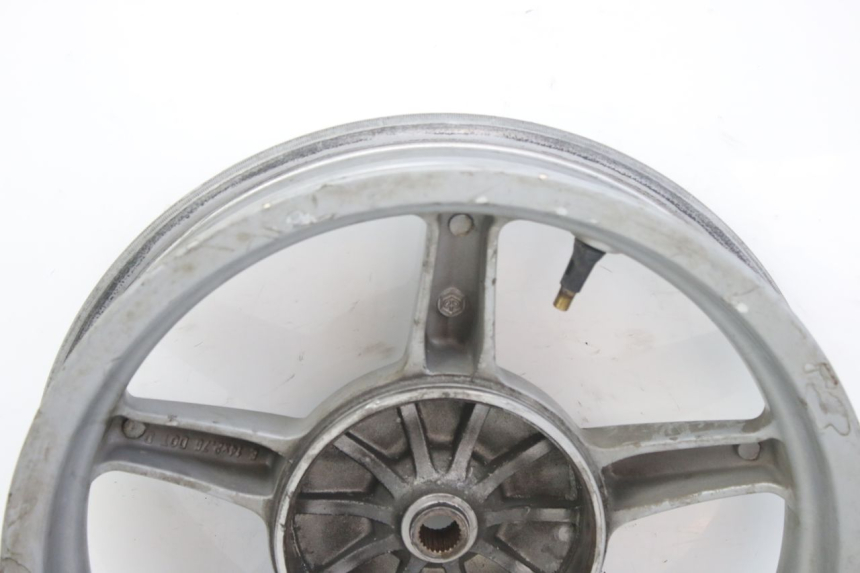 photo de REAR WHEEL RIM PIAGGIO LIBERTY 4T 50 (2004 - 2008) - Distinctive features