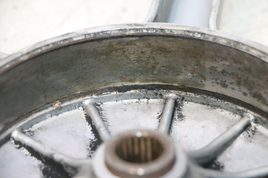 photo de REAR RIM PIAGGIO LIBERTY 50 (1998 - 2003) - Alternative perspective